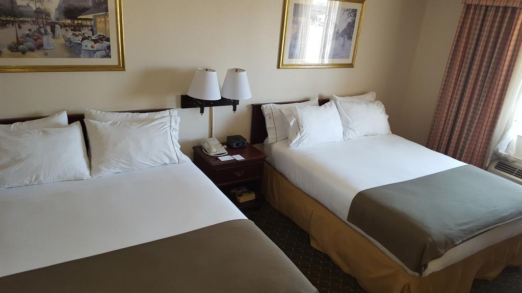 Country Inn & Suites By Radisson, Fort Worth West L-30 Nas Jrb Exterior foto
